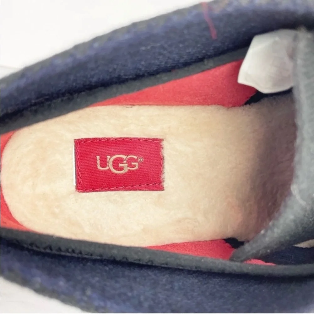 UGG Maksim Hyper Weave Black Wool Suede Lace Up Chukka Ankle Boot Shoes